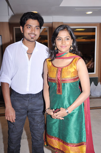 CLICK THE ABOVE ARROW TO  ZOOM THE IMAGE