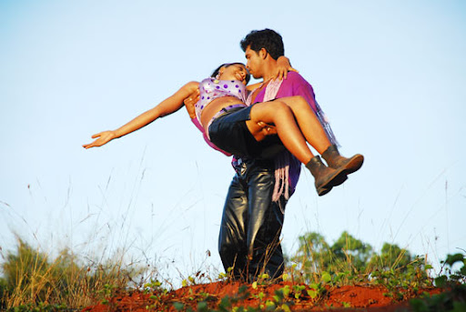 CLICK THE ABOVE ARROW TO  ZOOM THE IMAGE