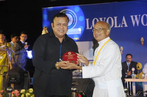 CLICK THE ABOVE ARROW TO  ZOOM THE IMAGE