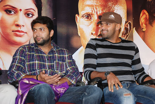 CLICK THE ABOVE ARROW TO  ZOOM THE IMAGE