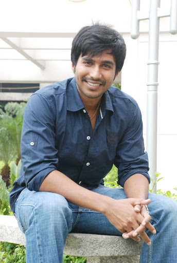 CLICK THE ABOVE ARROW TO  ZOOM THE IMAGE