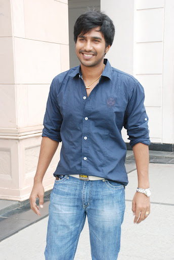 CLICK THE ABOVE ARROW TO  ZOOM THE IMAGE