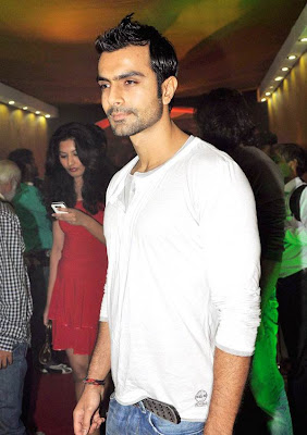 CLICK THE ABOVE ARROW TO  ZOOM THE IMAGE