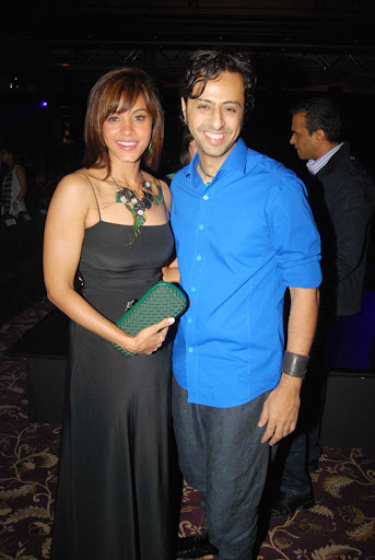 CLICK THE ABOVE ARROW TO  ZOOM THE IMAGE