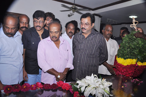 CLICK THE ABOVE ARROW TO  ZOOM THE IMAGE