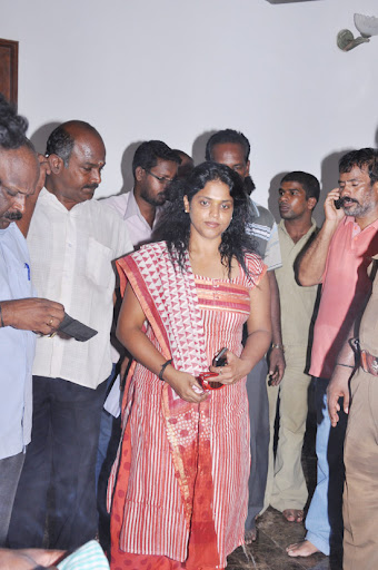 CLICK THE ABOVE ARROW TO  ZOOM THE IMAGE