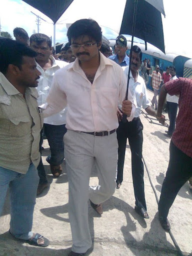 CLICK THE ABOVE ARROW TO  ZOOM THE IMAGE