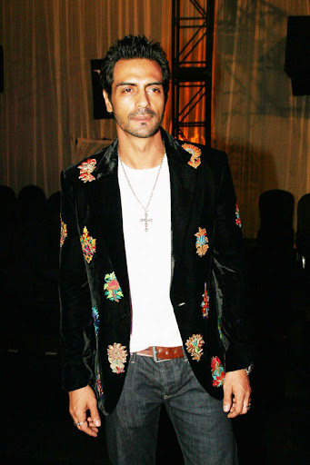 CLICK THE ABOVE ARROW TO  ZOOM THE IMAGE