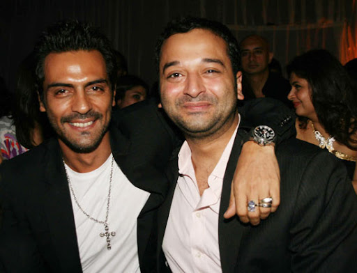 CLICK THE ABOVE ARROW TO  ZOOM THE IMAGE