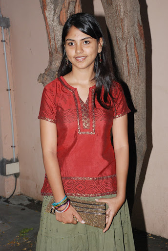 CLICK THE ABOVE ARROW TO  ZOOM THE IMAGE