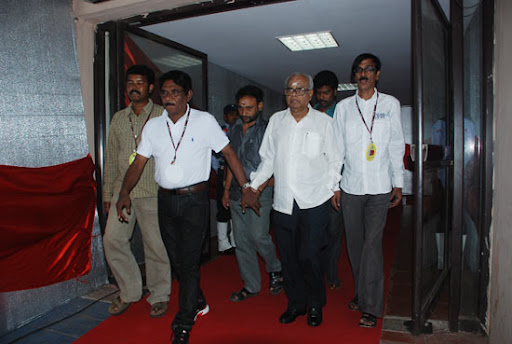 CLICK THE ABOVE ARROW TO  ZOOM THE IMAGE