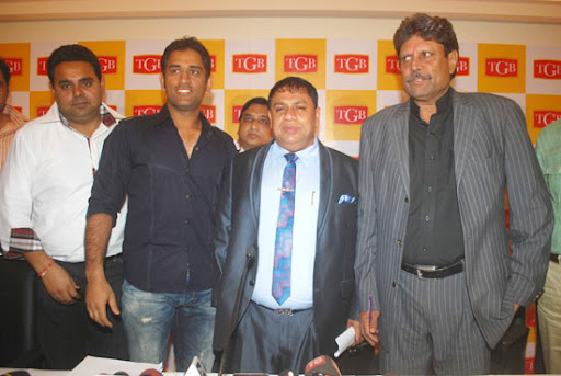 CLICK THE ABOVE ARROW TO  ZOOM THE IMAGE