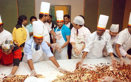 CLICK THE ABOVE ARROW TO  ZOOM THE IMAGE