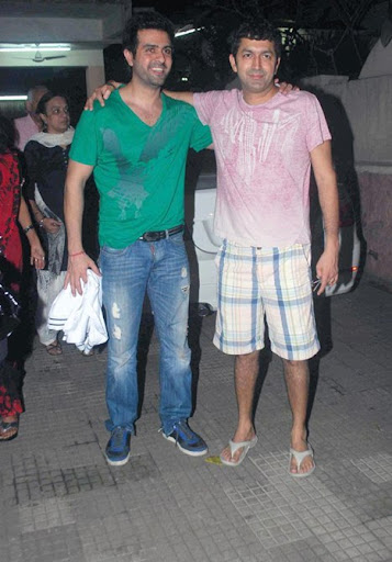 CLICK THE ABOVE ARROW TO  ZOOM THE IMAGE