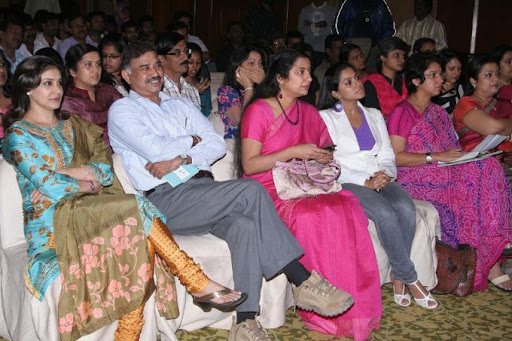 CLICK THE ABOVE ARROW TO  ZOOM THE IMAGE