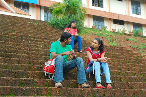 CLICK THE ABOVE ARROW TO  ZOOM THE IMAGE