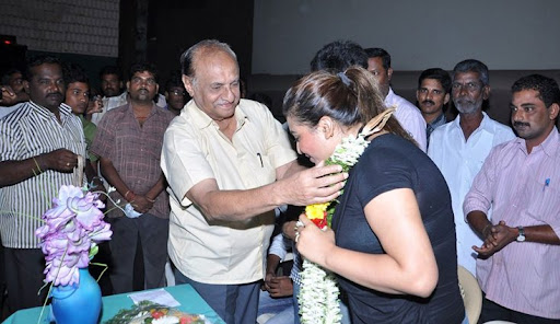 CLICK THE ABOVE ARROW TO  ZOOM THE IMAGE