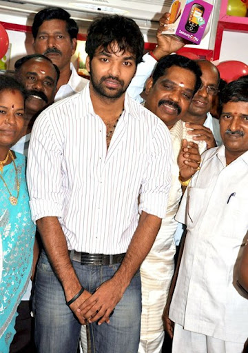 CLICK THE ABOVE ARROW TO  ZOOM THE IMAGE