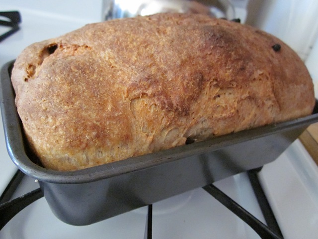 baked cinnamon raisin bread