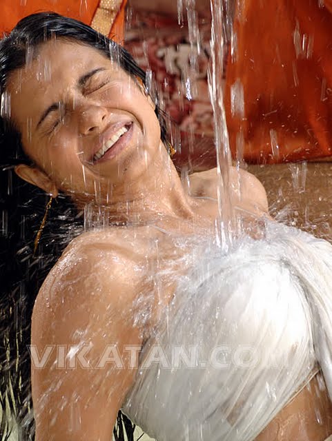 South Indian HQ glamour wallpapers@MirchiWoods.com