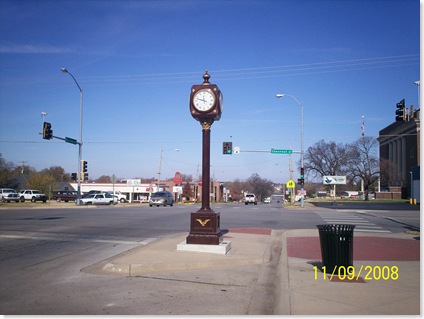 Independence, KS street clock