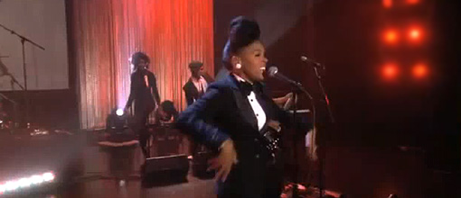 Janelle slays hoes on Ellen with 'Tightrope' | Live performance