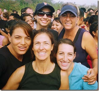 camp pendleton mud run group shot start