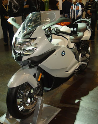 [Event] 2010台北車展現場記實：福斯妹、Mazda、BMW、Mini和其他展場補遺篇 - 阿祥的網路筆記本