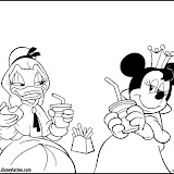 merendando minie y mala.jpg