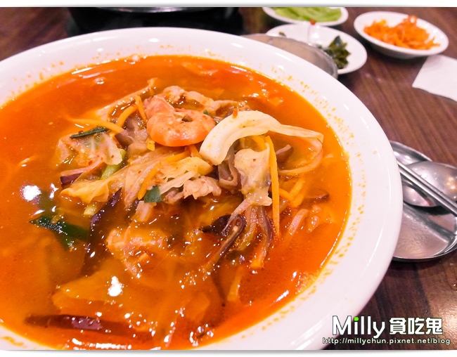 韓尚宮韓式美食料理～終於吃到黑嚕嚕的道地韓式炸醬麵