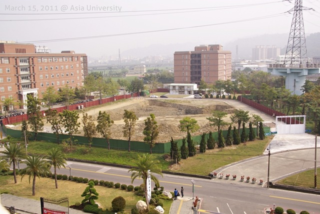 [March 15, 2011 @Asia University overall view[7].jpg]