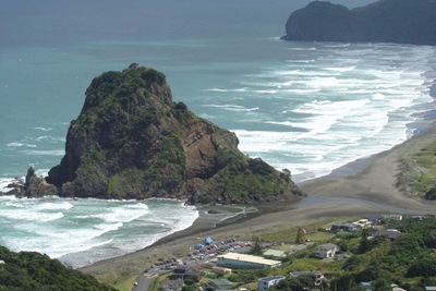 Piha_and_Lion_Rock