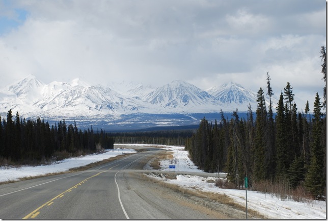 04-24-09  B Alaskan Highway - Yukon 075