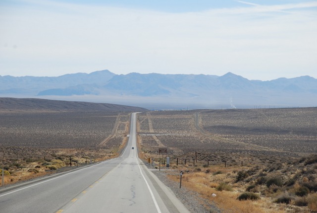 [10-26-09 A Travel on Rt 95 in NV 002[3].jpg]