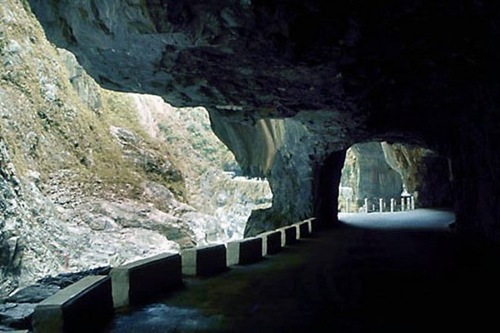 Guoliang Tunnel (3)