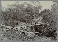 Noodbrug bij de Wenih Rongka
