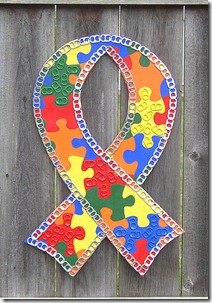 Fita com quebra-cabeças é o símbolo mundial da conscietização do autismo.