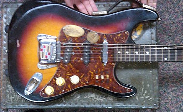 [docsguitar1[4].jpg]