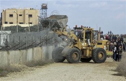 capt_81d3df015b064f77afa65dc0a71103ea_mideast_israel_palestinians__jrl121.jpg
