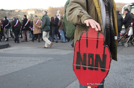 Manif LGV Noel 7.jpg