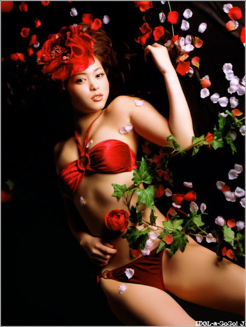 Mayuko Iwasa hot photos