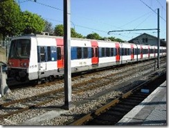 1015-A-parked-RER-commuter-train