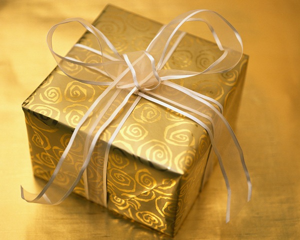 [Christmas gift gold[6].jpg]