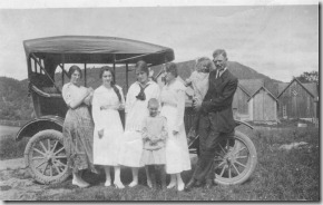 Fred Blackburn and family 1916