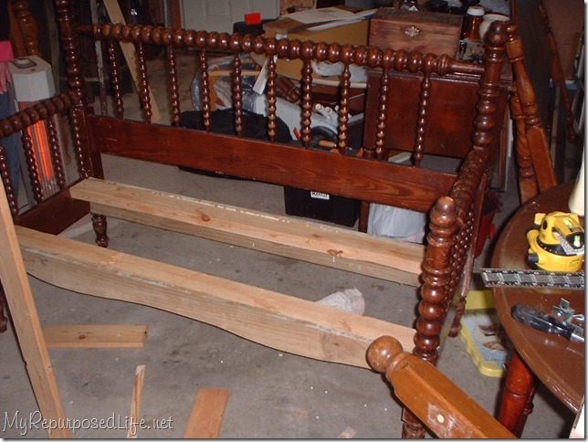 spool bed headboard bench