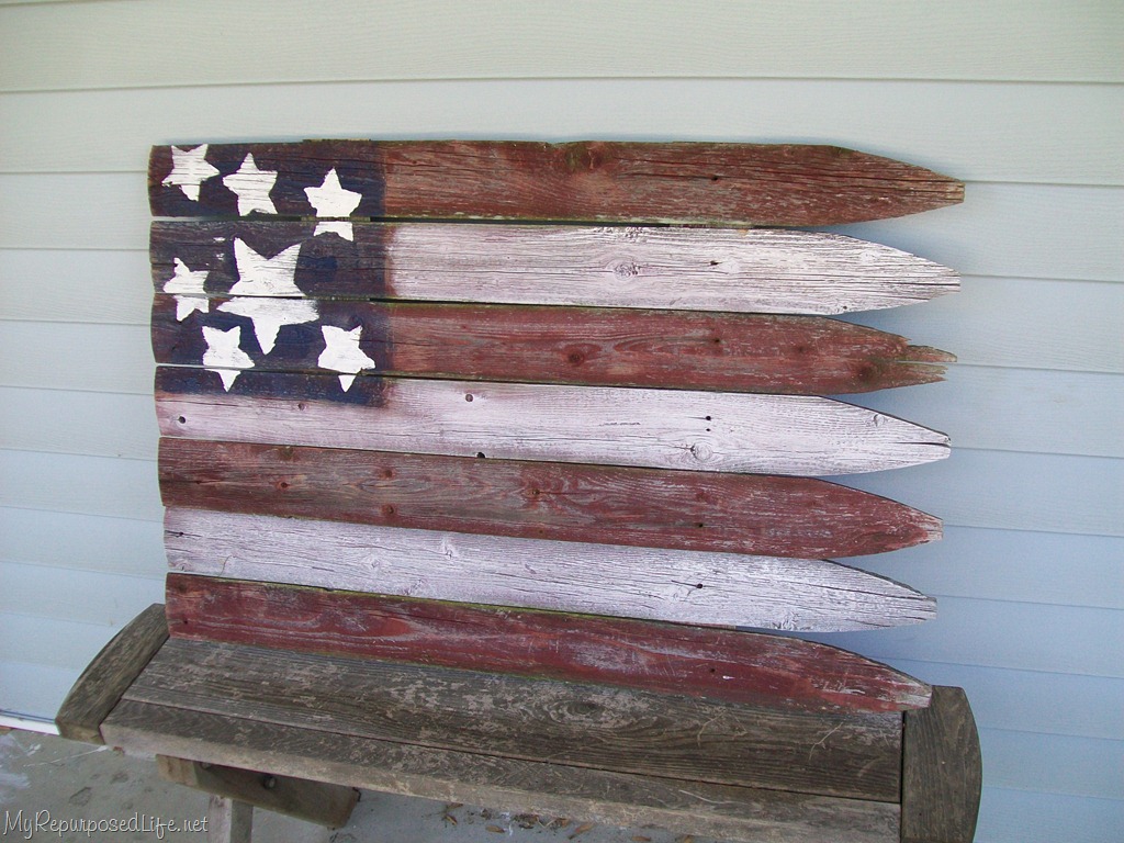 [stockade fence flag 2[2].jpg]