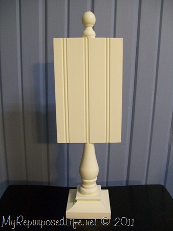 pedestal display beadboard