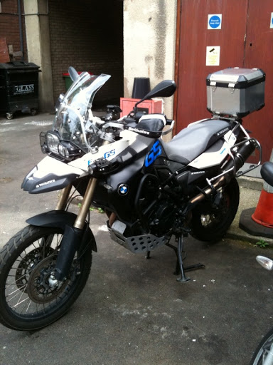 whitef800gs_3.jpg