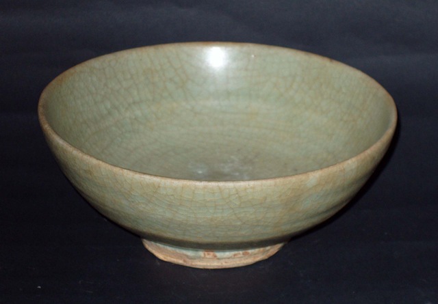 [cc31 bowl celadon 16.2x6.8cm yuan 13-14c[2].jpg]