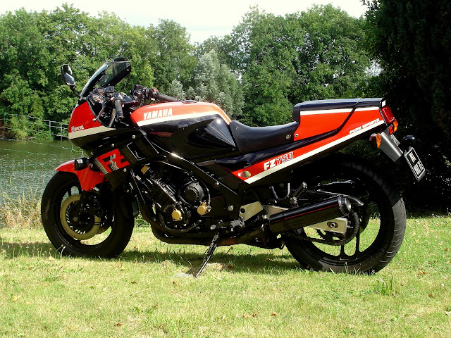 FZ1FN1986.jpg